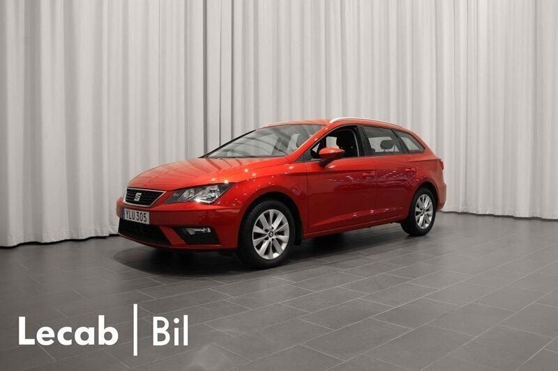 Röd (desire red metallic) Begagnad 2018 Seat Leon Kombi | 139 500 kr (Marknadspris) - Bild 1/4
