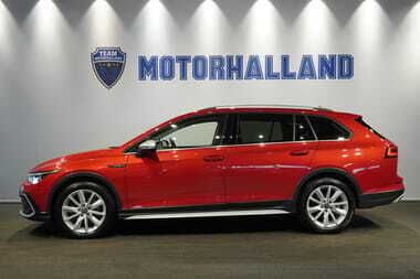 Röd Begagnad 2021 VW Golf Alltrack Kombi | 299 900 kr (Marknadspris) - Bild 1/4