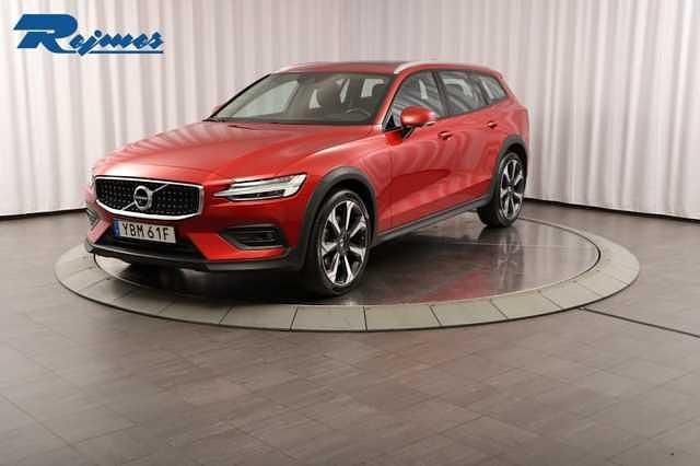Begagnad 2021 Volvo V60 CC Kombi | 339 800 kr (Marknadspris) - Bild 1/4