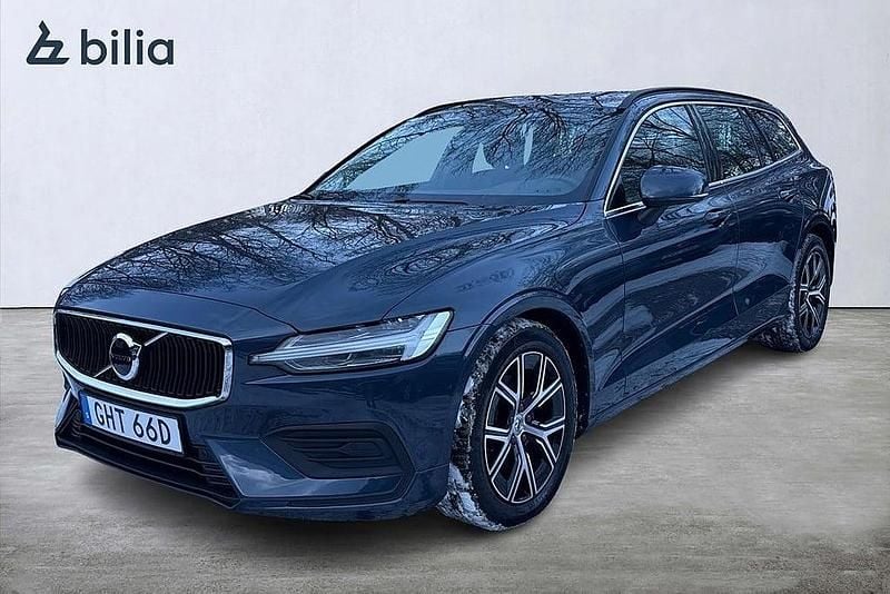 Blå Begagnad 2023 Volvo V60 Core Kombi | 339 000 kr (Superpris) - Bild 1/3