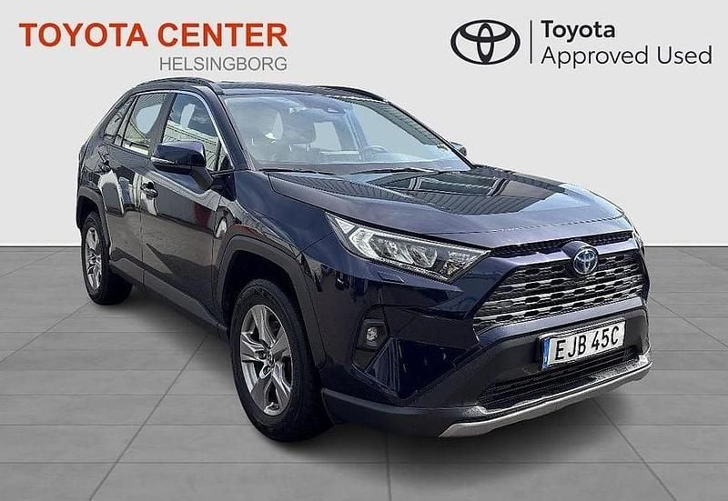 Begagnad Toyota RAV4 Hybrid Active 224 HK (164 kW) 2022 Mörkblå SUV