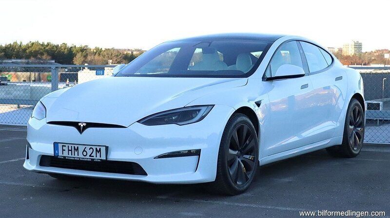 Vit Begagnad 2023 Tesla Model S Long Range AWD Sedan | 849 900 kr - Bild 1/4