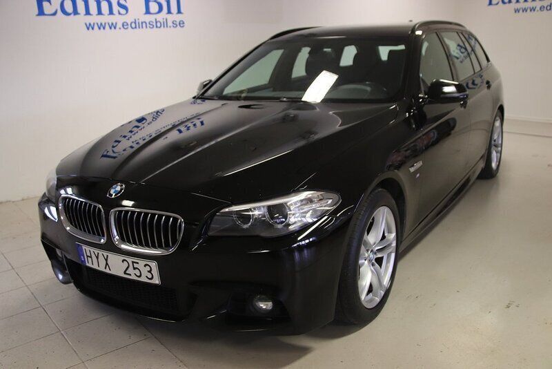 Svart Begagnad 2013 BMW 520 M Sport Kombi | 139 000 kr (Dyr) - Bild 1/4
