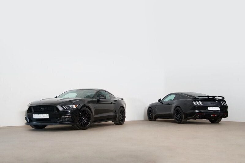 Svart Begagnad 2015 Ford Mustang GT Sportkupé | 379 000 kr (Marknadspris) - Bild 1/4