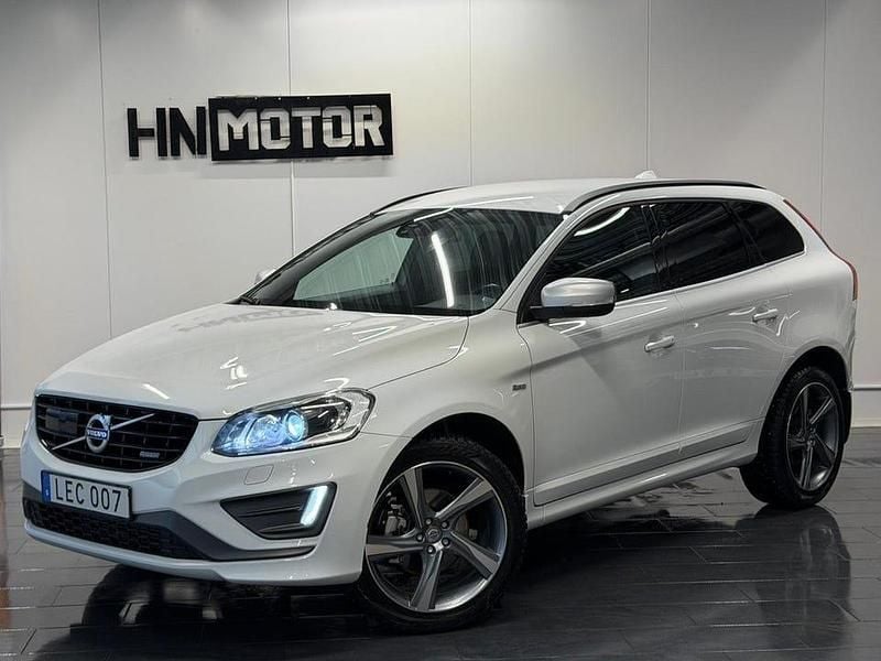 Begagnad Volvo XC60 R-Design 190 HK (139 kW) 2016 Vit SUV