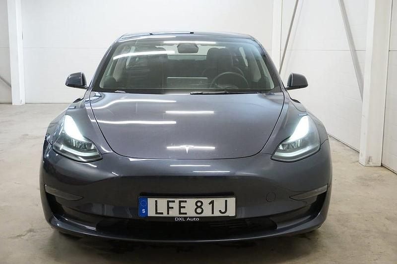 Begagnad Tesla Model 3 Long Range AWD 324 kW (441 HK) 2023 Grå Sedan