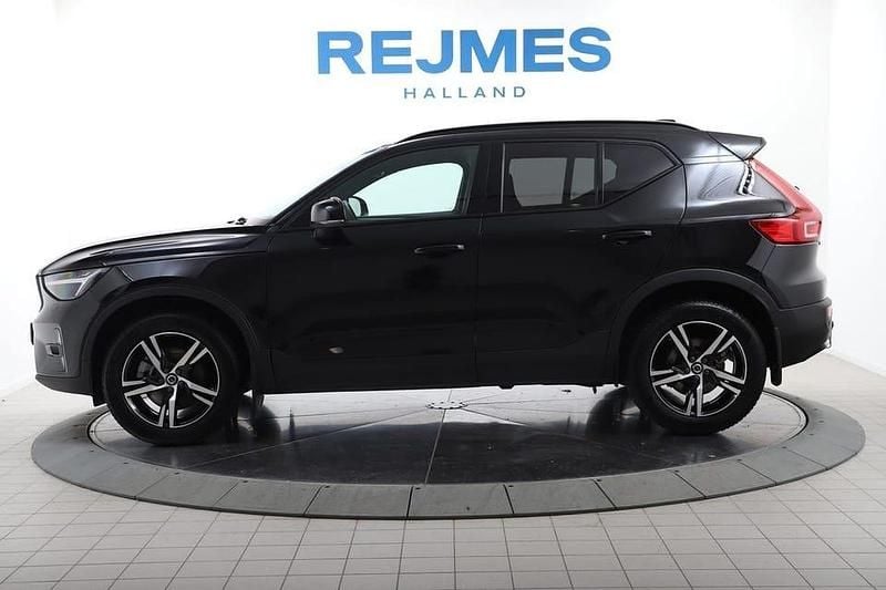 Begagnad Volvo XC40 Plus 200 HK (147 kW) 2023 Svart SUV