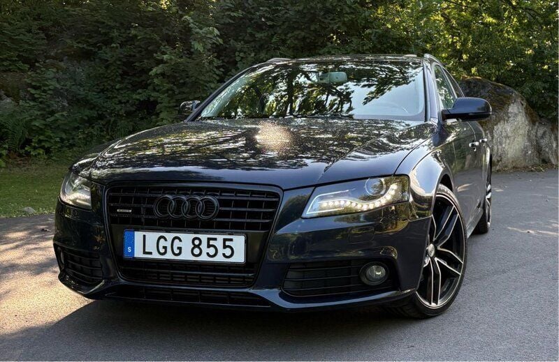 Blå Begagnad 2011 Audi A4 Kombi | 79 000 kr (Marknadspris) - Bild 1/4