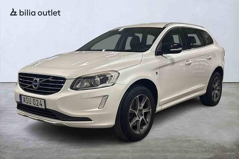 Vit Begagnad 2015 Volvo XC60 SUV | 124 900 kr - Bild 1/1