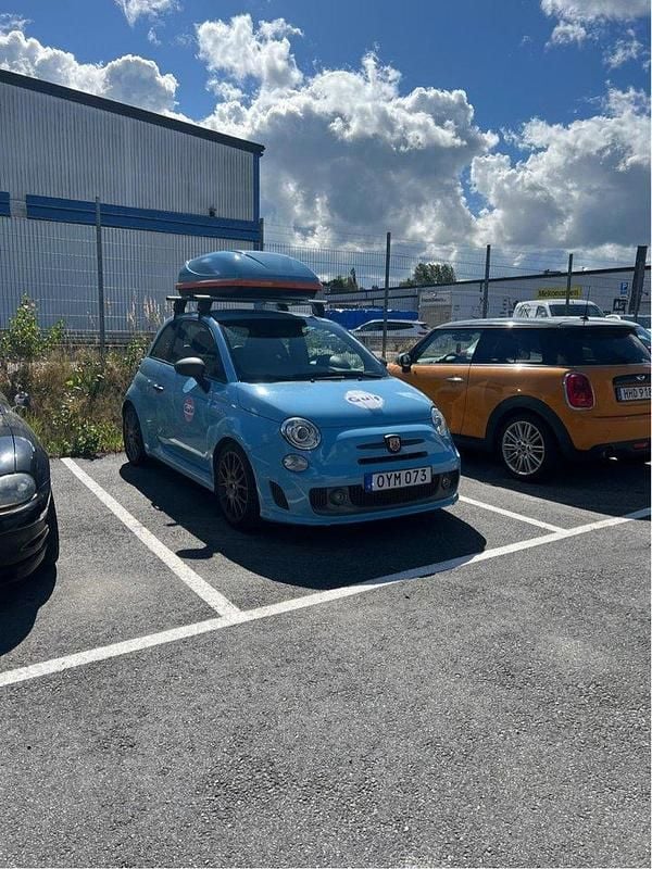 Begagnad 2016 Abarth 595 Competizione Halvkombi | 125 000 kr (Superpris) - Bild 1/4