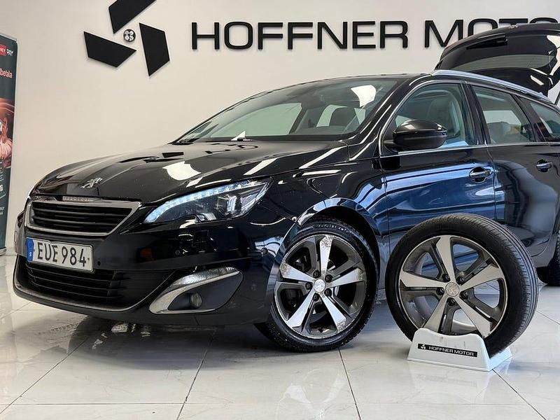 Begagnad Peugeot 308 SW Allure 131 HK (96 kW) 2015 Svart Kombi