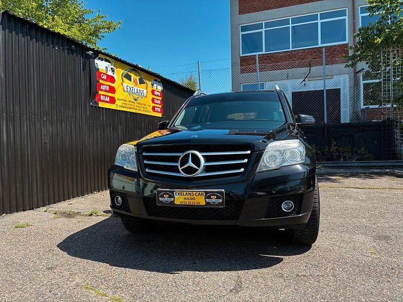 Svart Begagnad 2010 Mercedes GLK220 SUV | 109 500 kr - Bild 1/4