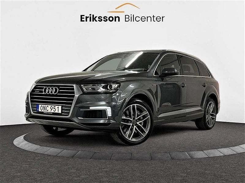 Grå Begagnad 2018 Audi Q7 S-Line SUV | 369 900 kr (Superpris) - Bild 1/4