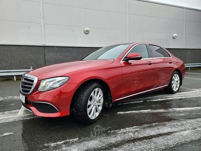 Begagnad 2017 Mercedes E400 Sedan | 380 000 kr (Marknadspris) - Bild 1/4