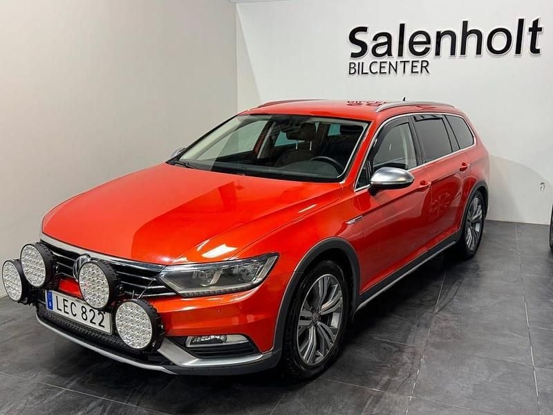 Begagnad VW Passat Alltrack 190 HK (139 kW) 2015 Orange Kombi