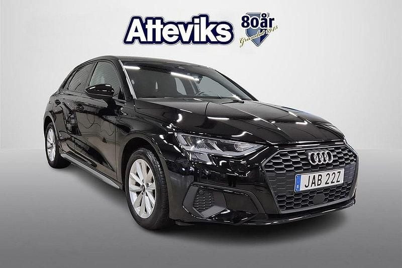 Svart Begagnad 2022 Audi A3 Sportback Proline Halvkombi | 199 900 kr (Bra pris) - Bild 1/4