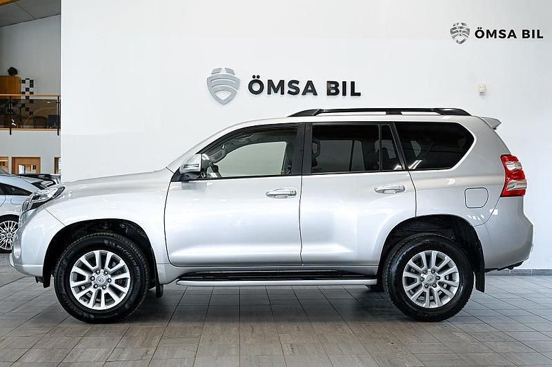 Begagnad Toyota Land Cruiser Prado 177 HK (130 kW) 2016 Silver SUV