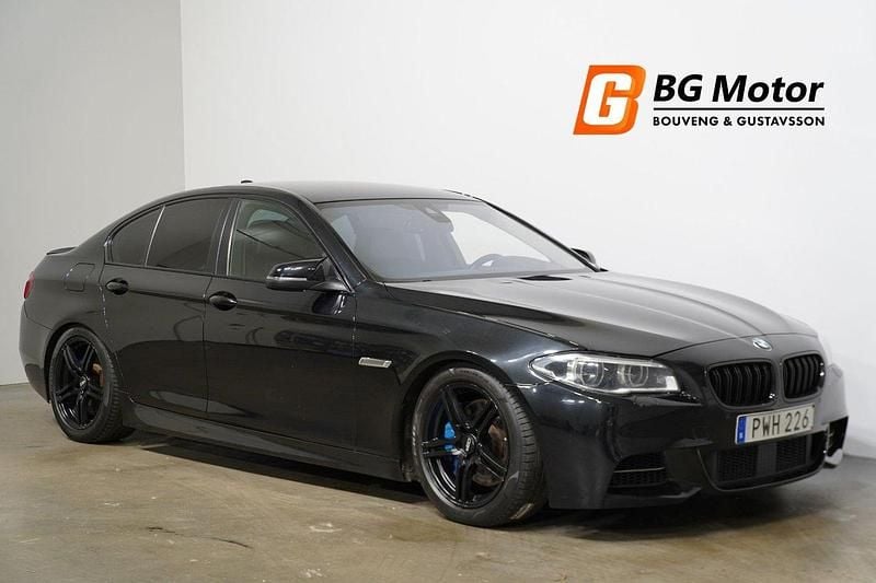 Svart Begagnad 2014 BMW 530 M Sport Sedan | 254 800 kr (Dyr) - Bild 1/4