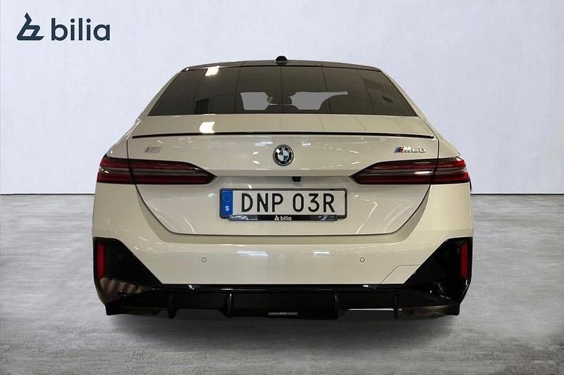Begagnad BMW i5 M Sport 442 kW (601 HK) 2023 Vit Sedan