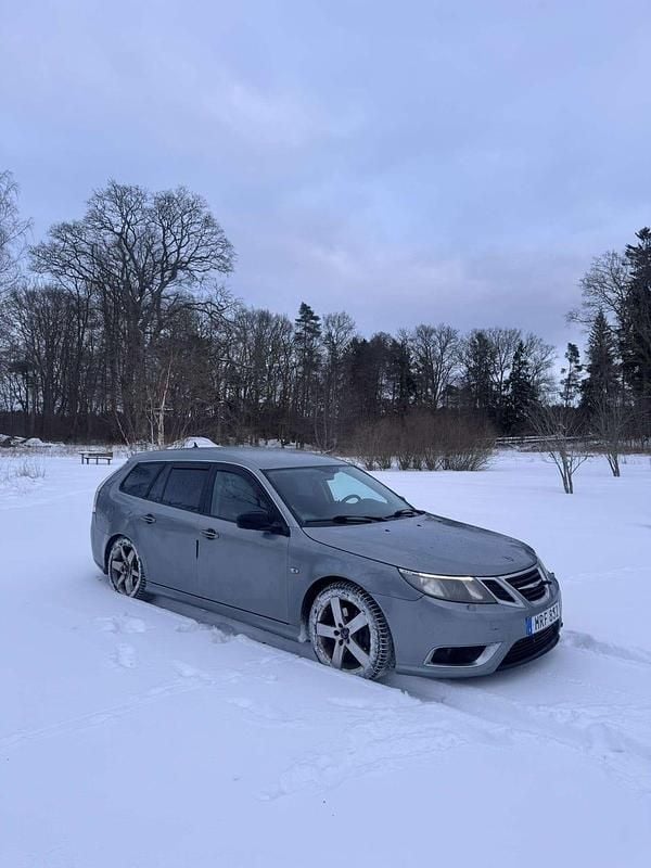 Begagnad Saab 9-3 Aero 175 HK (128 kW) 2009