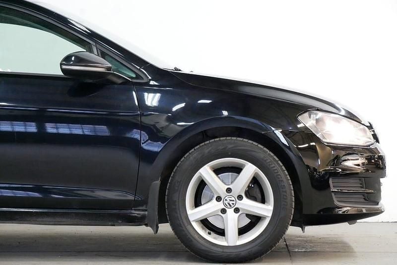 Begagnad VW Golf VII 112 HK (82 kW) 2016 Svart Kombi