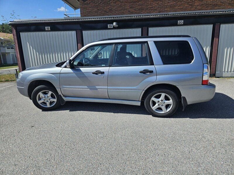 Silver Begagnad 2008 Subaru Forester SUV | 45 000 kr - Bild 1/4