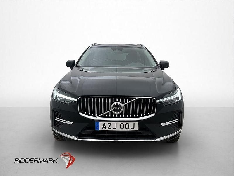 Begagnad Volvo XC60 Core 350 HK (257 kW) 2022 Svart SUV