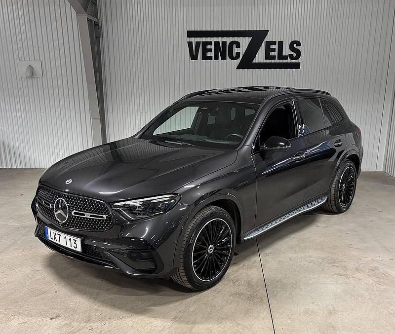 Grå Begagnad 2023 Mercedes GLC400d AMG SUV | 679 000 kr (Lite dyr) - Bild 1/4