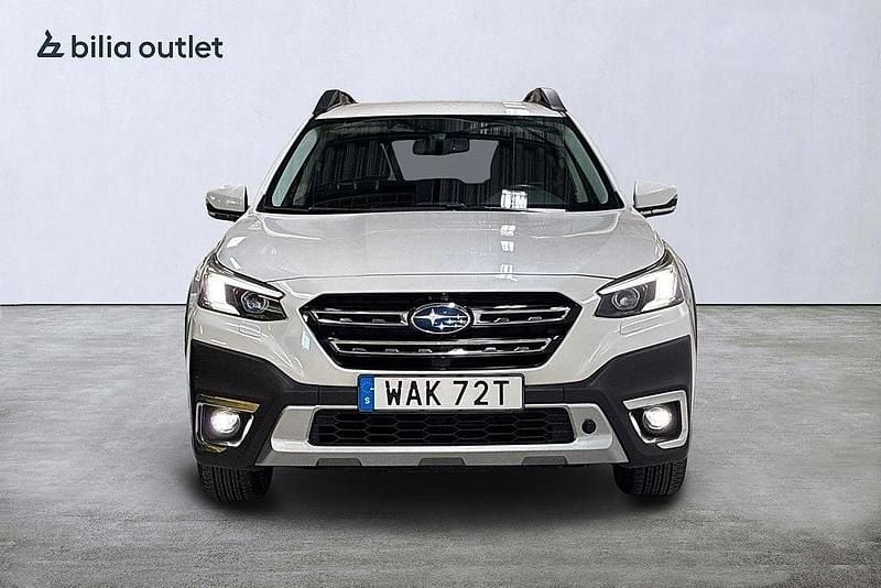Begagnad Subaru Outback 169 HK (124 kW) 2023 Vit Kombi