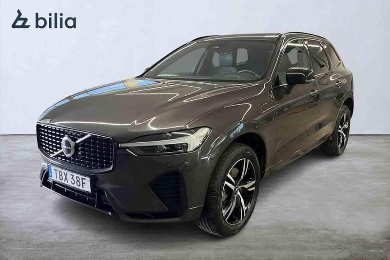 Grå Begagnad 2022 Volvo XC60 R-Design SUV | 389 000 kr (Marknadspris) - Bild 1/1