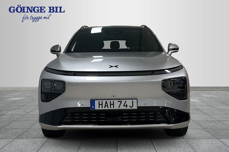 Ny XPENG G9 2026 Silver SUV