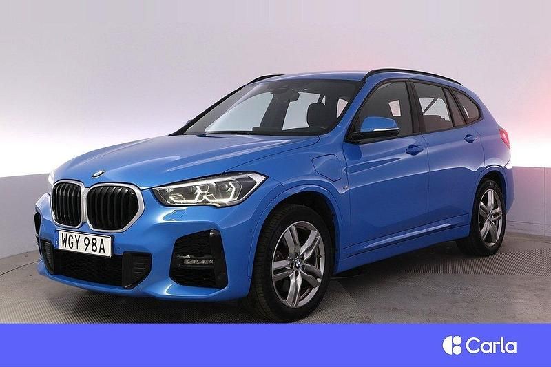 Blå Begagnad 2020 BMW X1 M Sport SUV | 342 900 kr (Dyr) - Bild 1/4