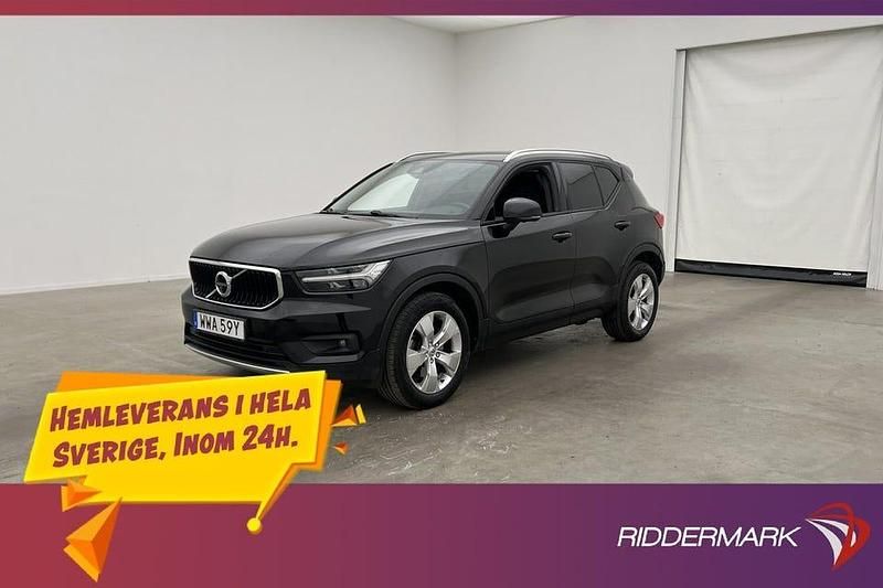 Svart Begagnad 2019 Volvo XC40 Momentum SUV | 314 800 kr (Marknadspris) - Bild 1/3