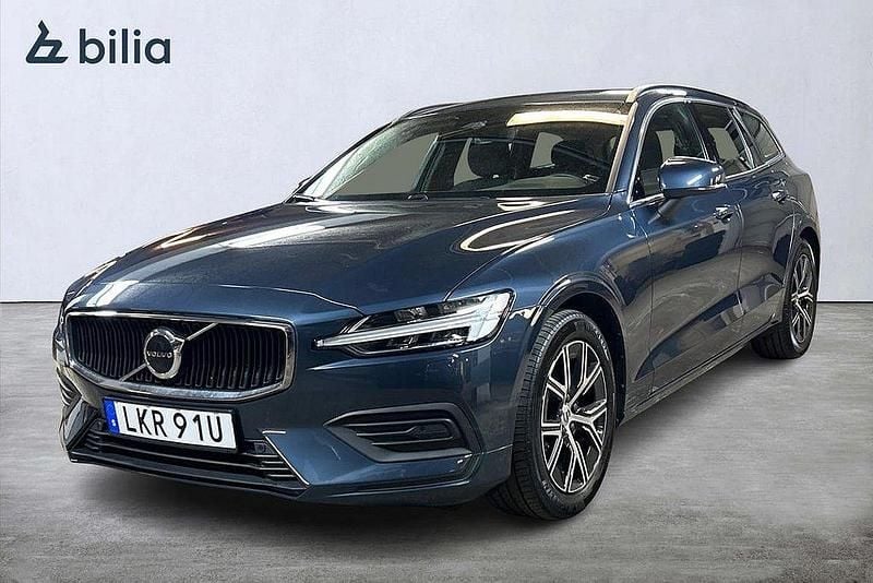 Röd Begagnad 2022 Volvo V60 Core Kombi | 309 900 kr (Bra pris) - Bild 1/4