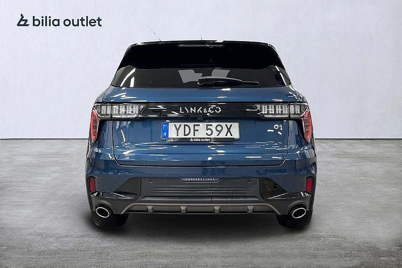 Begagnad Lynk & Co 01 261 HK (191 kW) 2023 Blå SUV