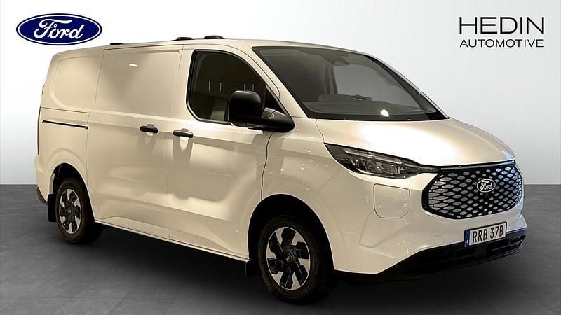 Ny Ford E-Transit 2026 Vit Van