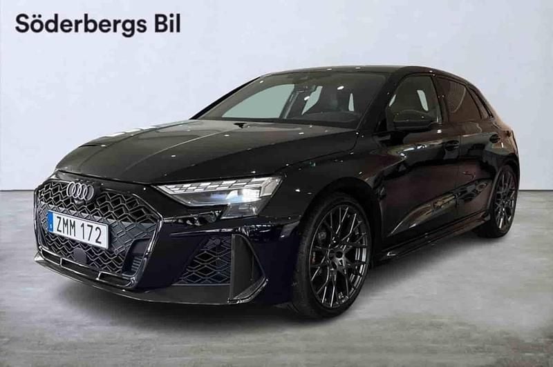 Svart Ny 2025 Audi RS3 Sportback Halvkombi | 779 000 kr - Bild 1/1