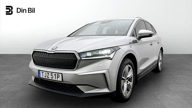Silver Begagnad 2023 Skoda Enyaq iV SUV | 374 900 kr (Marknadspris) - Bild 1/4