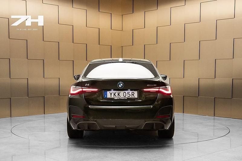 Begagnad BMW i4 M Sport 250 kW (340 HK) 2023 Grön Sedan