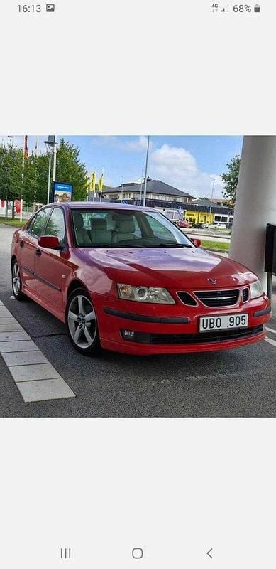 Röd Begagnad 2003 Saab 9-3 Vector Sedan | 17 000 kr (Superpris) - Bild 1/4