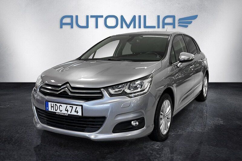 Silver Begagnad 2016 Citroën C4 Halvkombi | 64 900 kr (Bra pris) - Bild 1/4