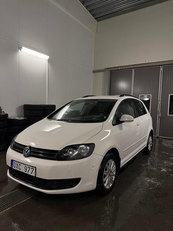 Begagnad 2011 VW Golf VI Halvkombi | 55 000 kr (Bra pris) - Bild 1/4