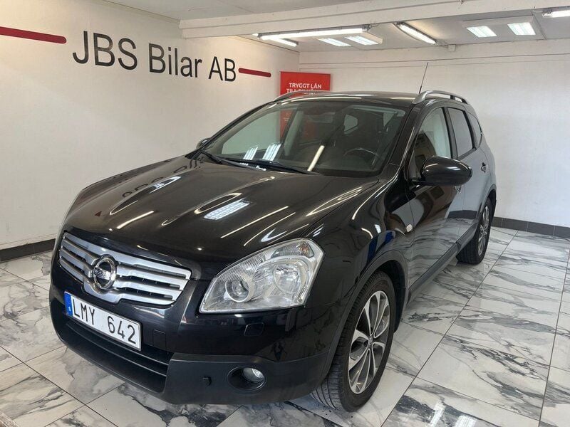 Svart Begagnad 2009 Nissan Qashqai +2 SUV | 69 900 kr (Marknadspris) - Bild 1/4