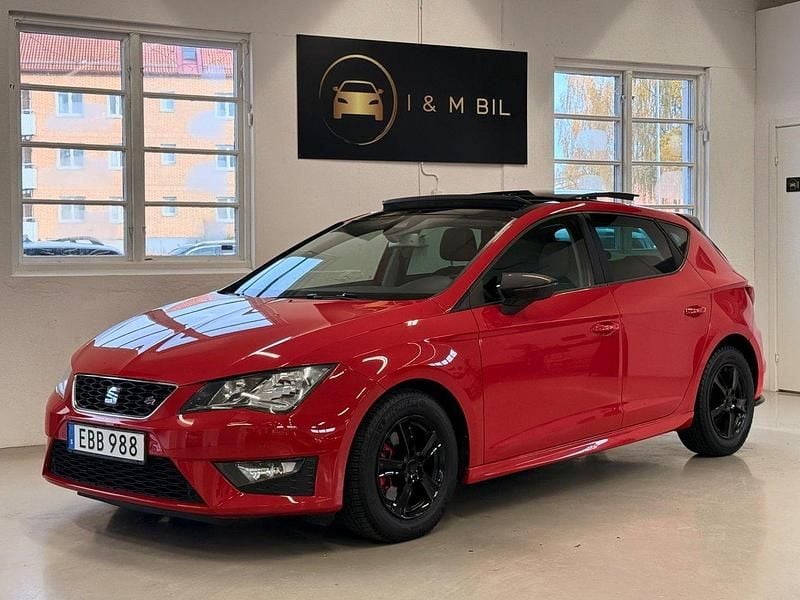 Röd Begagnad 2013 Seat Leon FR Halvkombi | 119 900 kr (Dyr) - Bild 1/4