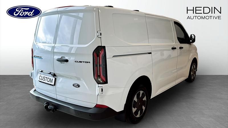 Ny Ford Transit Trend 100 kW (136 HK) 2026 Frozen white