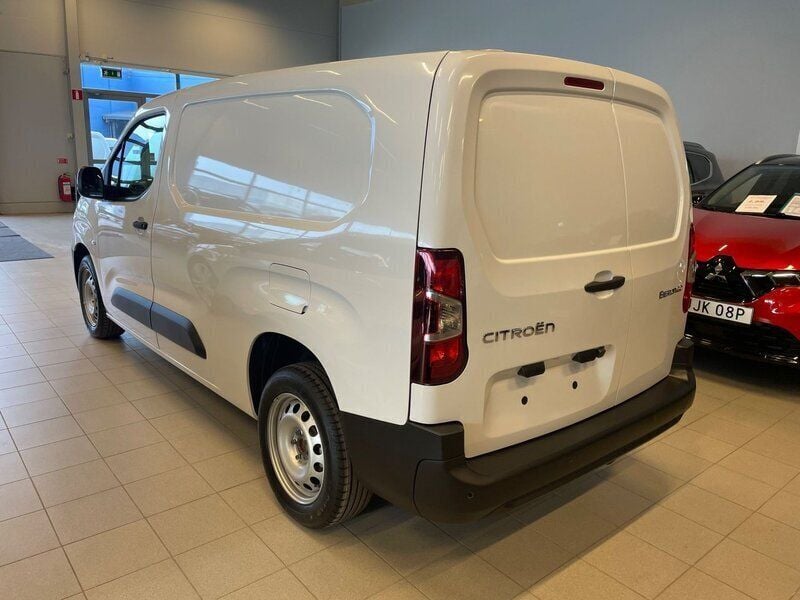 Begagnad Citroën Berlingo 131 HK (96 kW) 2024 Vit Minibuss