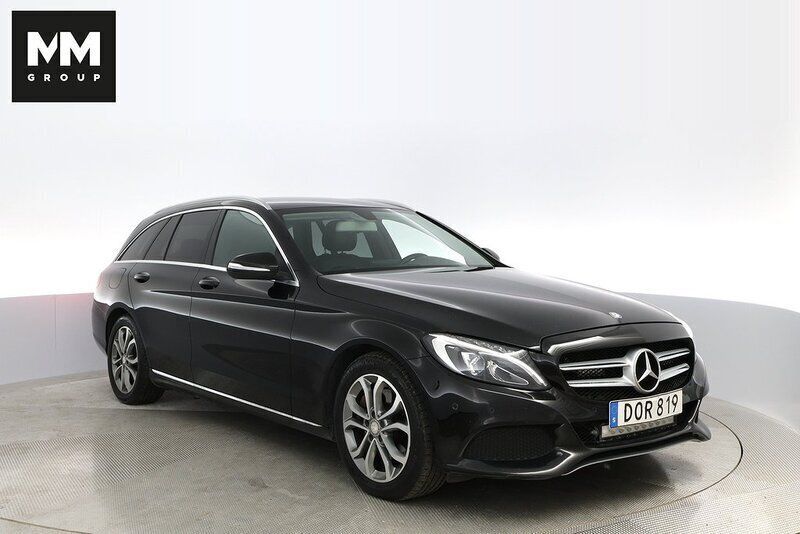 Svart Begagnad 2014 Mercedes C300e Avantgarde Kombi | 219 900 kr - Bild 1/4