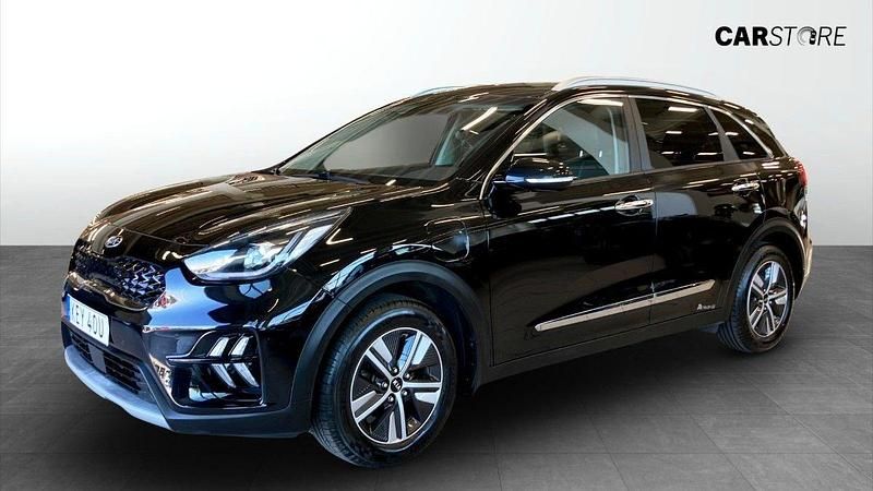 Svart (black) Begagnad 2021 Kia Niro Advance SUV | 209 900 kr (Marknadspris) - Bild 1/4