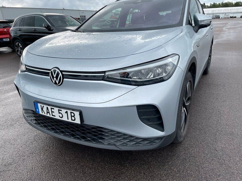 Silver (scale silver metallic) Begagnad 2022 VW ID.4 Pro Performance SUV | 329 000 kr (Bra pris) - Bild 1/2