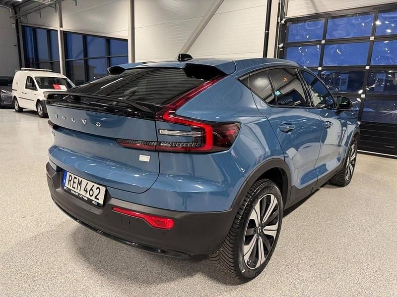 Begagnad Volvo C40 Single Motor 169 kW (231 HK) 2023 Blå SUV